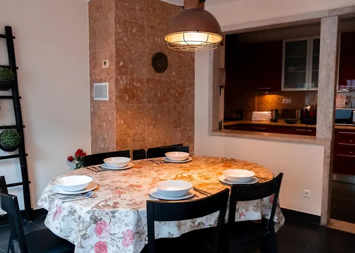 Flh Alcantara Stylish Duplex With Terrace *